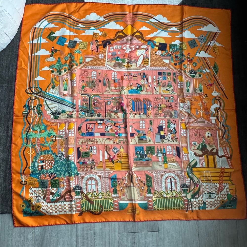 100000% authentic Hermès La Maison des Carrés Orange Silk Scarf